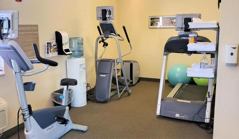 ホテル Candlewood Suites Fayetteville, An Ihg