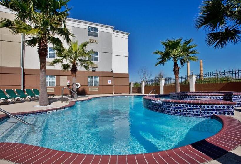 בית מלון כפרי Candlewood Suites Galveston, An Ihg