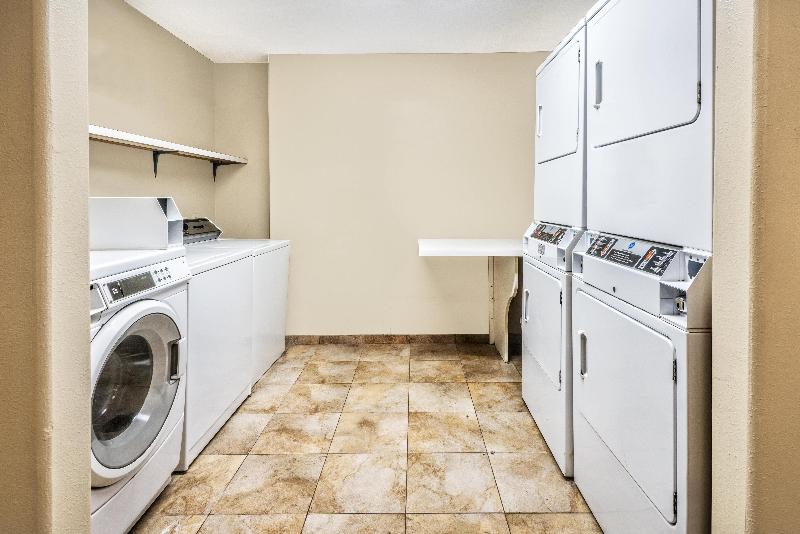 בית מלון כפרי Candlewood Suites Galveston, An Ihg