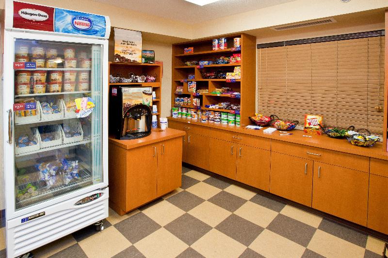 בית מלון כפרי Candlewood Suites Indianapolis Downtown Medical District, An Ihg