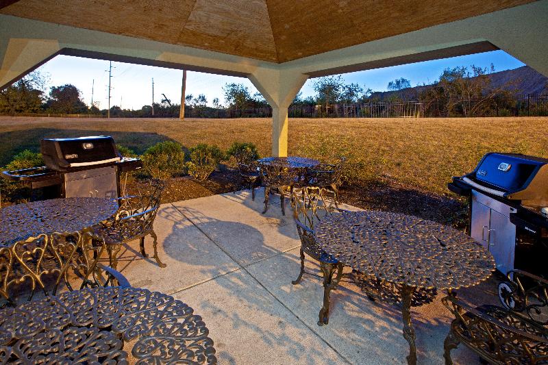 בית מלון כפרי Candlewood Suites Indianapolis Downtown Medical District, An Ihg