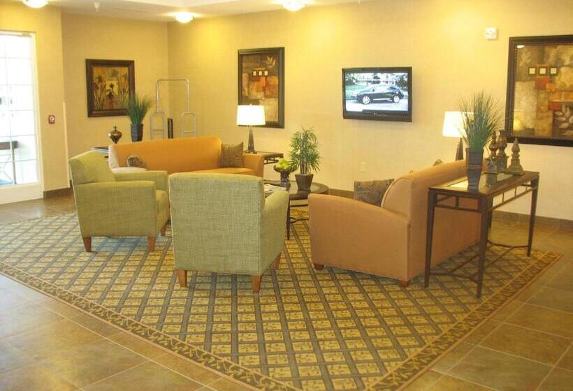 Отель Candlewood Suites Indianapolis Northwest, An Ihg