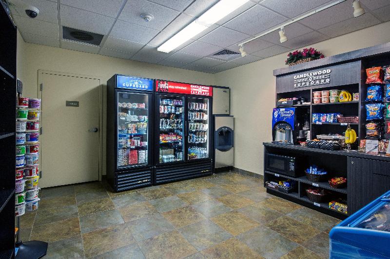 Отель Candlewood Suites Indianapolis Northwest, An Ihg