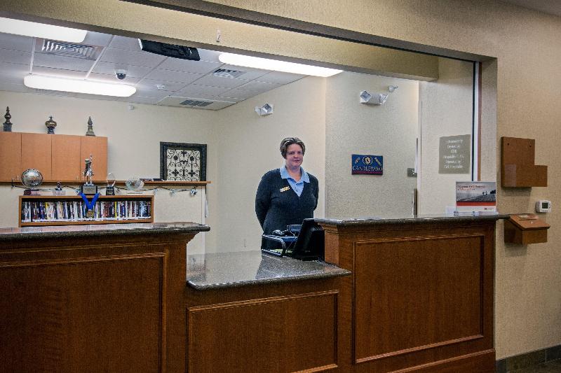 Отель Candlewood Suites Indianapolis Northwest, An Ihg