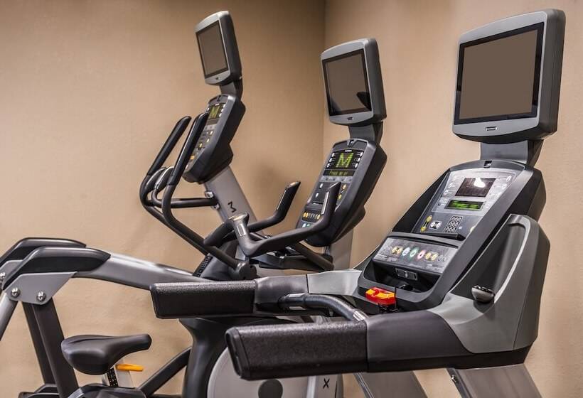 فندق Candlewood Suites Kansas City, An Ihg