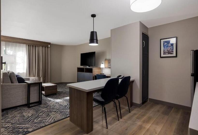 هتل Candlewood Suites Lafayette   River Ranch, An Ihg