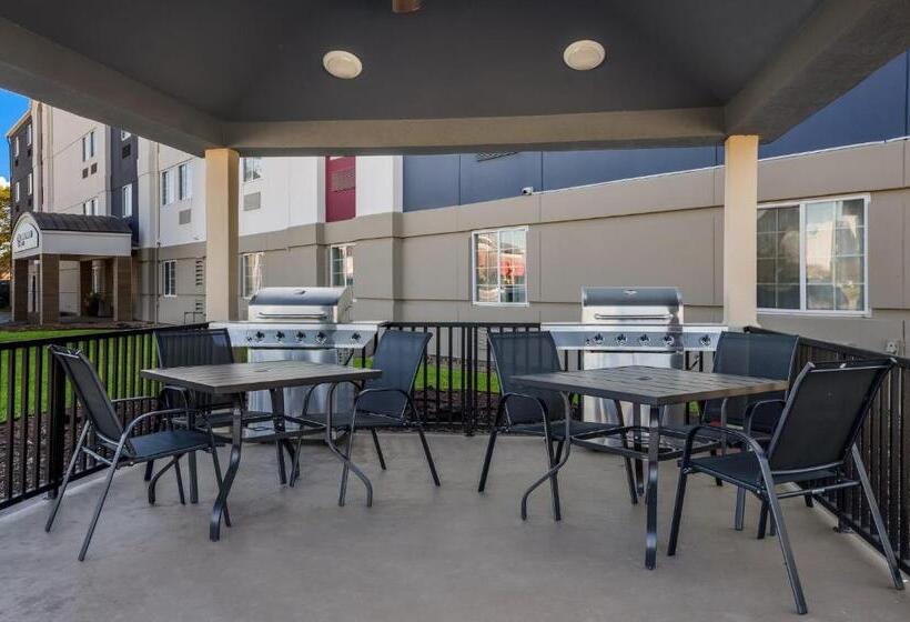 هتل Candlewood Suites Lafayette   River Ranch, An Ihg