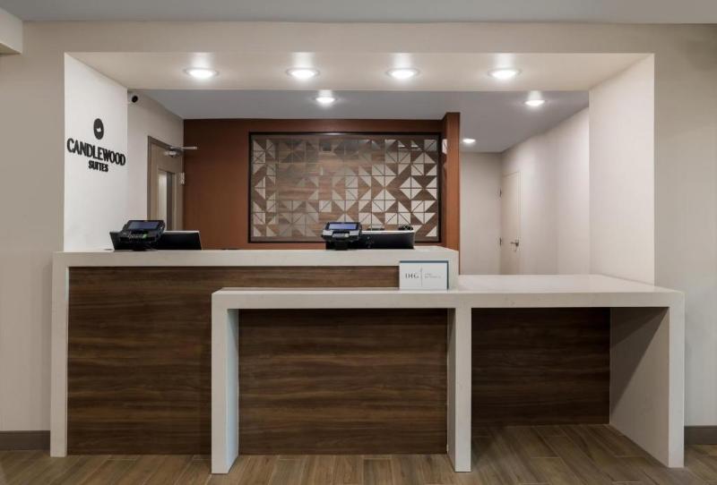 هتل Candlewood Suites Lafayette   River Ranch, An Ihg