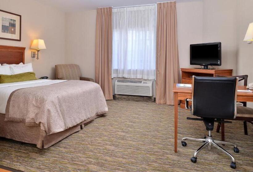Отель Candlewood Suites Manassas, An Ihg