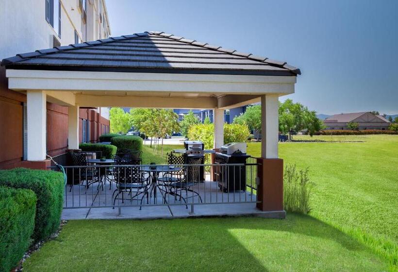 فندق Candlewood Suites Medford, An Ihg