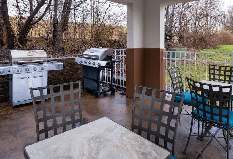 Отель Candlewood Suites Paducah, An Ihg