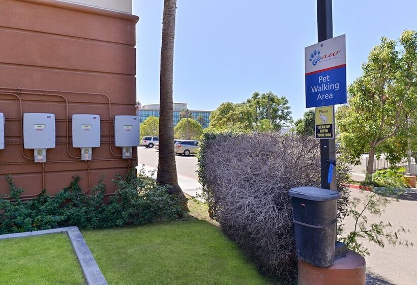 هتل Candlewood Suites San Diego, An Ihg