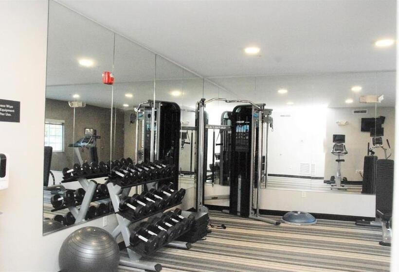 בית מלון כפרי Candlewood Suites Tallahassee, An Ihg