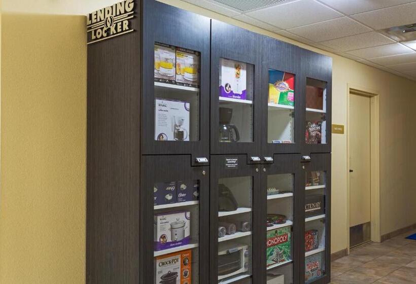 בית מלון כפרי Candlewood Suites Tallahassee, An Ihg