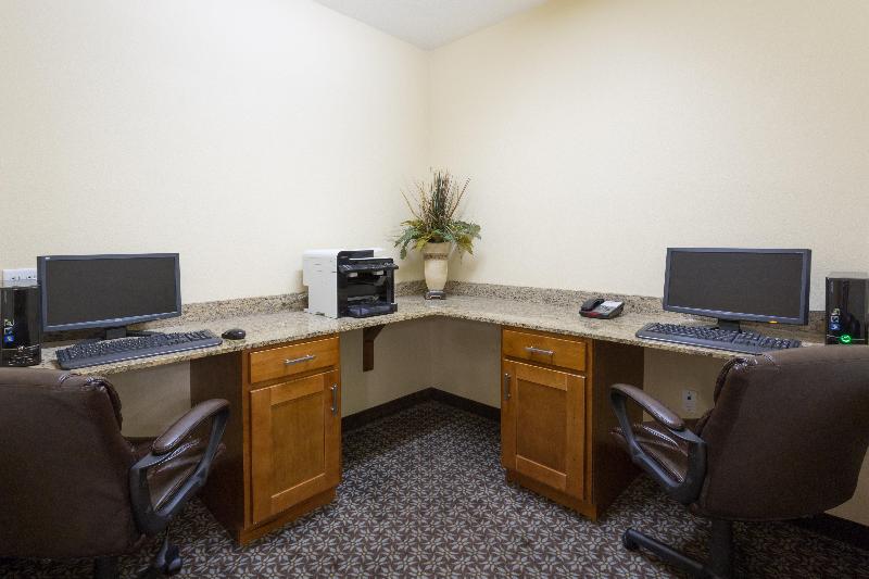 فندق Candlewood Suites Tallahassee, An Ihg