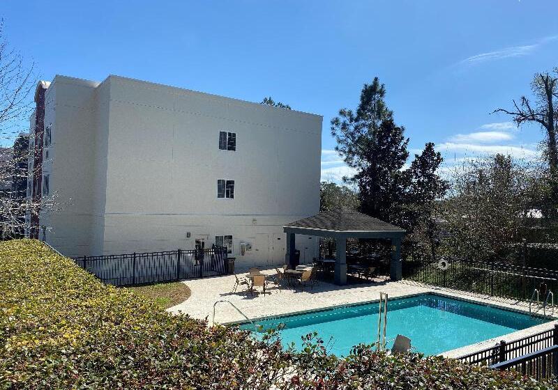 فندق Candlewood Suites Tallahassee, An Ihg