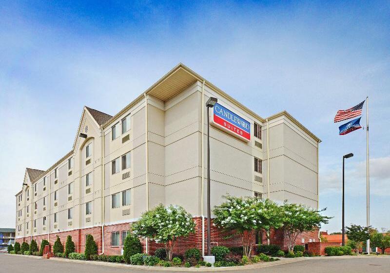 Отель Candlewood Suites West Little Rock, An Ihg