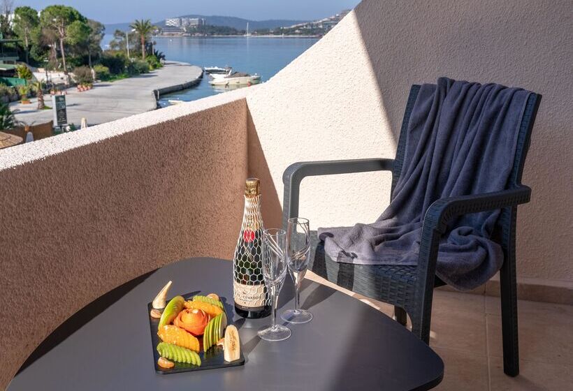 هتل Club Aquarium