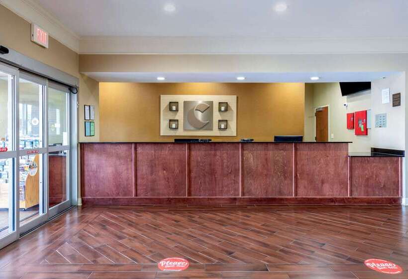 호텔 Comfort Inn Near University