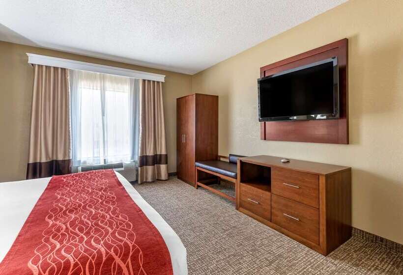 هتل Comfort Inn & Suites El Dorado