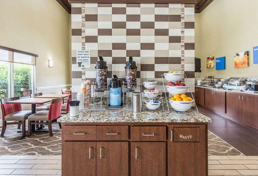 בית מלון כפרי Comfort Inn & Suites Greenwood Near University