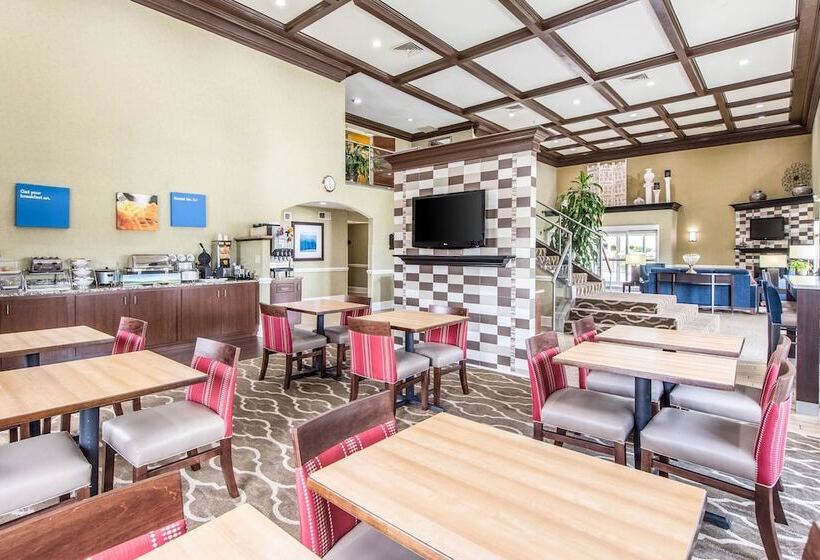 בית מלון כפרי Comfort Inn & Suites Greenwood Near University