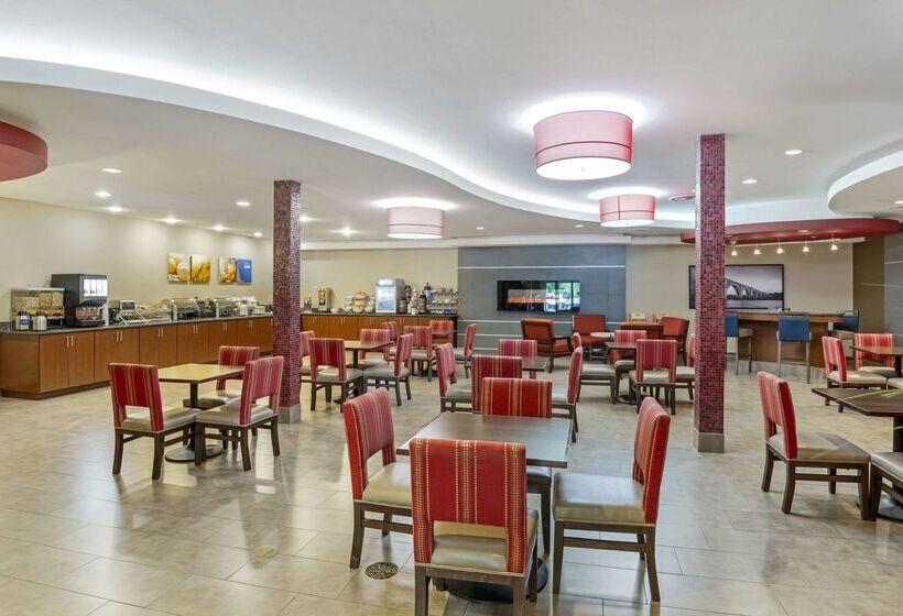 בית מלון כפרי Comfort Suites At Virginia Center Commons