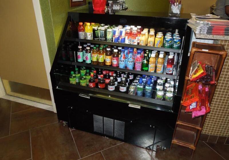 ホテル Comfort Suites Atlantic City North