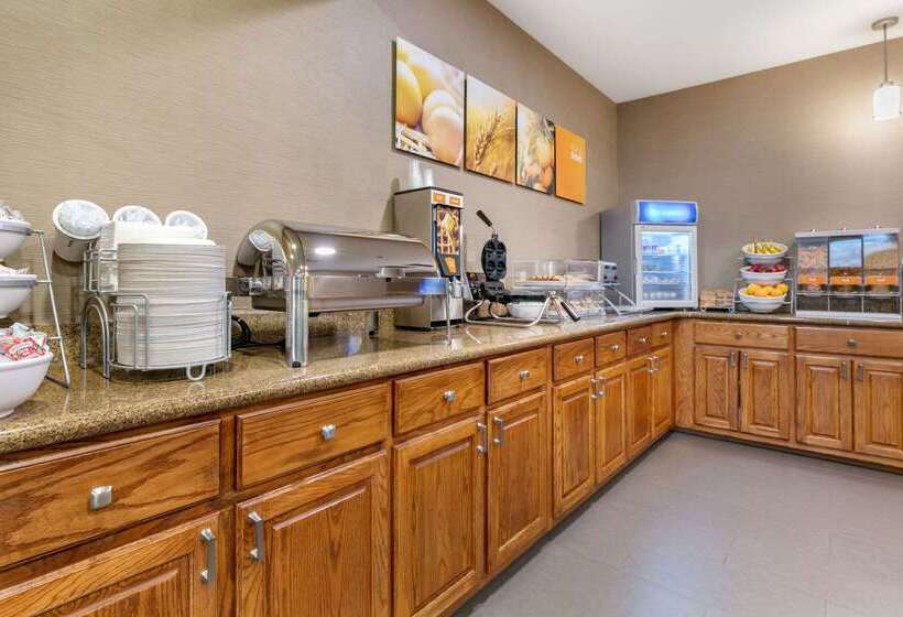 فندق Comfort Suites