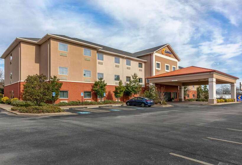 فندق Comfort Suites