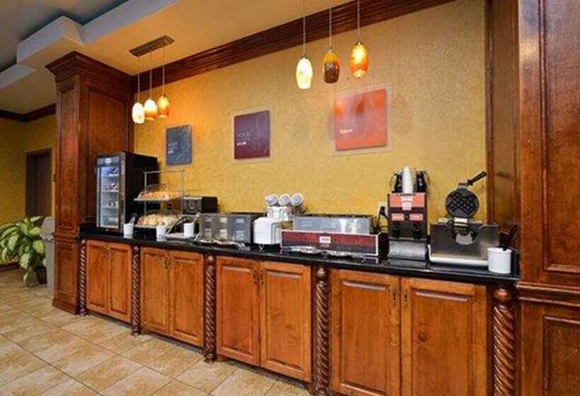 ホテル Comfort Suites