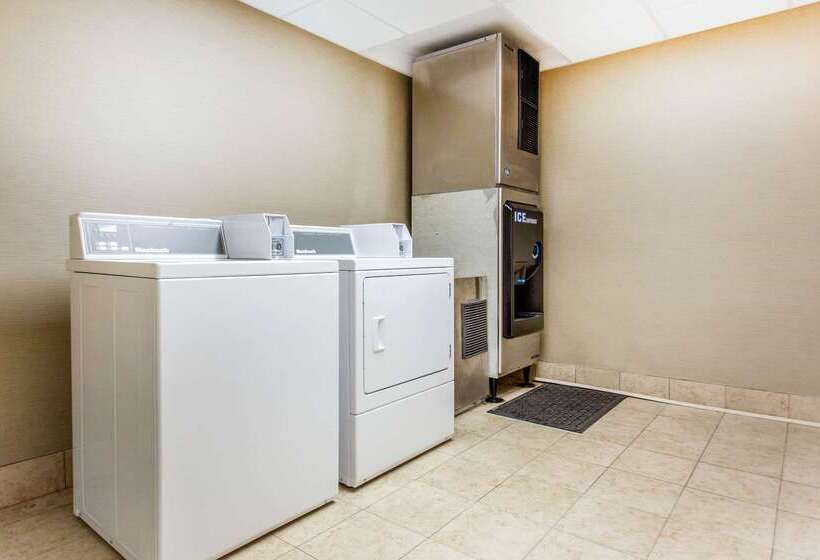 فندق Comfort Suites Clinton Near Presbyterian College