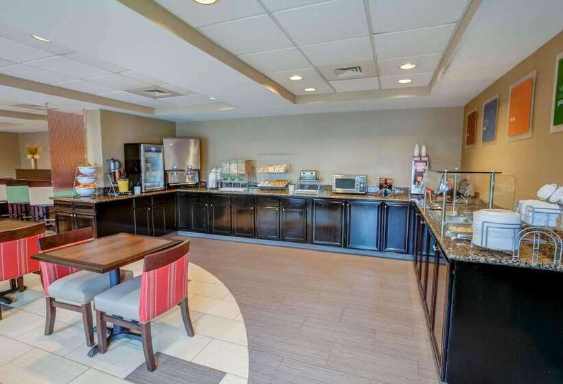 فندق Comfort Suites Concord Mills
