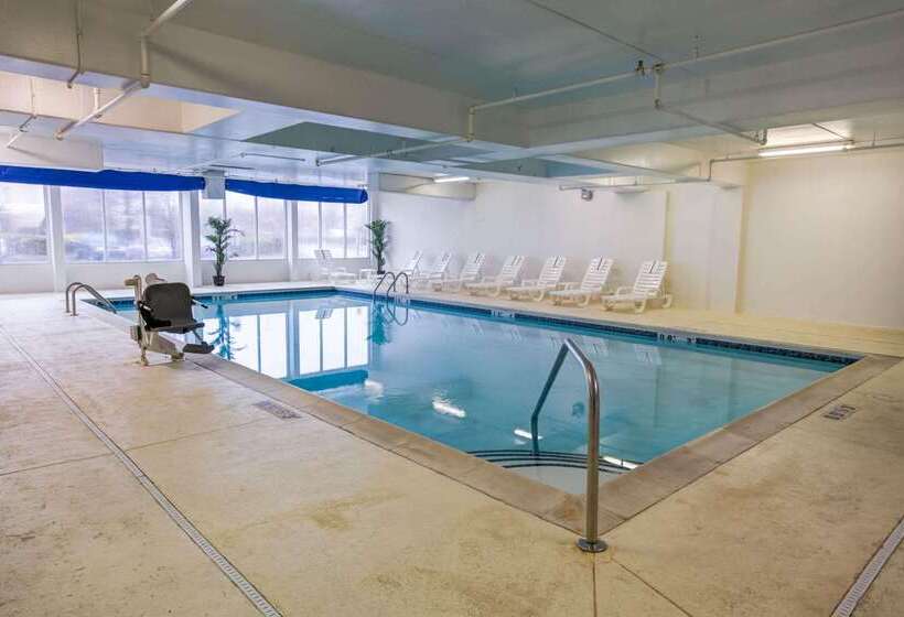 فندق Comfort Suites Concord Mills