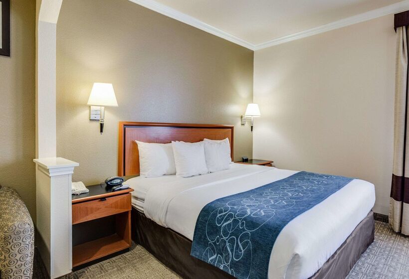 호텔 Comfort Suites Deer Park Pasadena