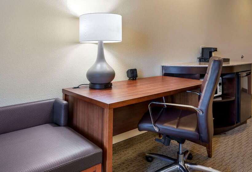 호텔 Comfort Suites Eugene