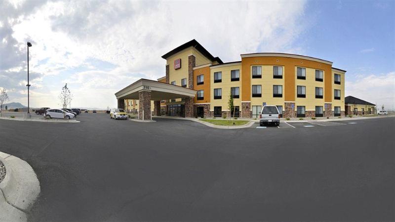 هتل Comfort Suites Helena Airport