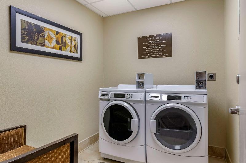 בית מלון כפרי Comfort Suites Helena Airport