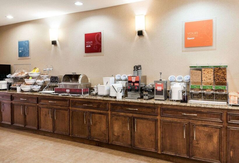 هتل Comfort Suites Oil Center