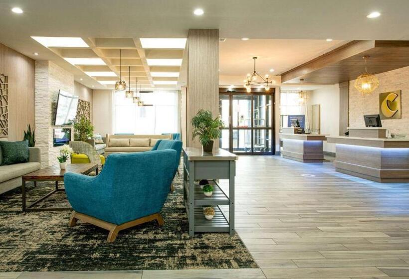 هتل Comfort Suites Oil Center