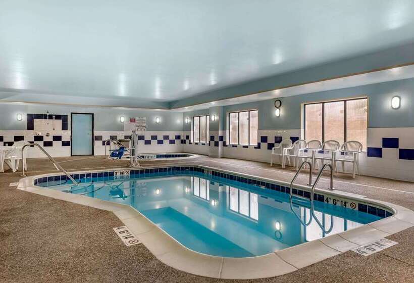 ホテル Comfort Suites South