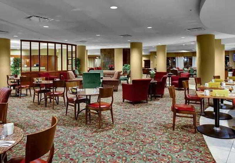 هتل Courtyard By Marriott Fayetteville