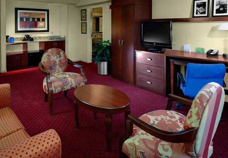 فندق Courtyard By Marriott Fayetteville