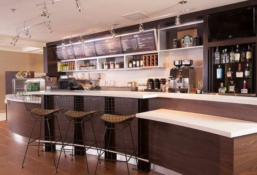 فندق Courtyard Greenville Spartanburg Airport