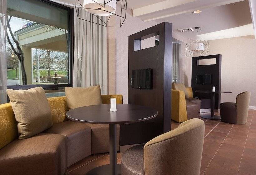 فندق Courtyard Greenville Spartanburg Airport