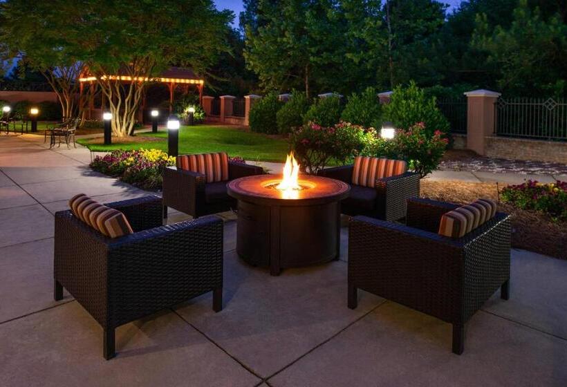 هتل Courtyard High Point