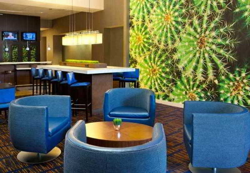 هتل Courtyard Houston Downtown Convention Center