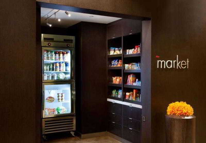 Отель Courtyard Houston Downtown Convention Center