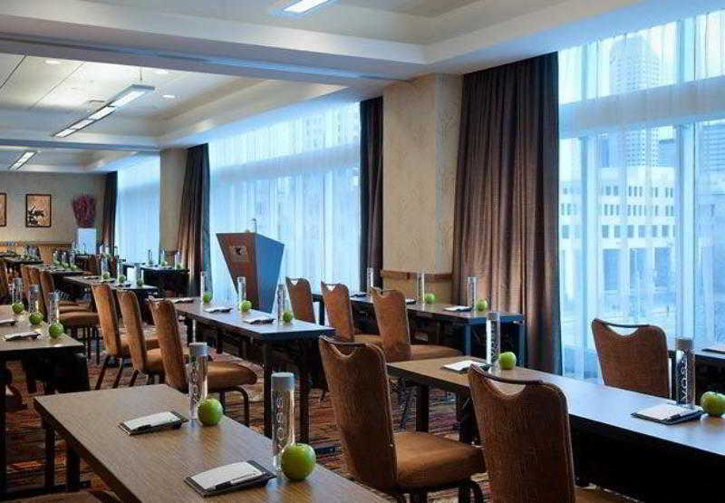 בית מלון כפרי Courtyard Indianapolis Downtown