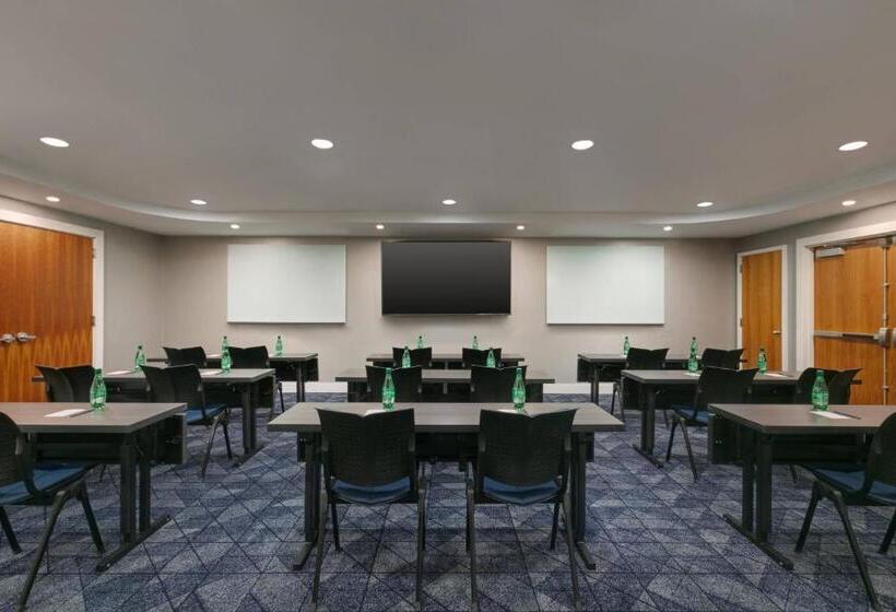 בית מלון כפרי Courtyard Lancaster